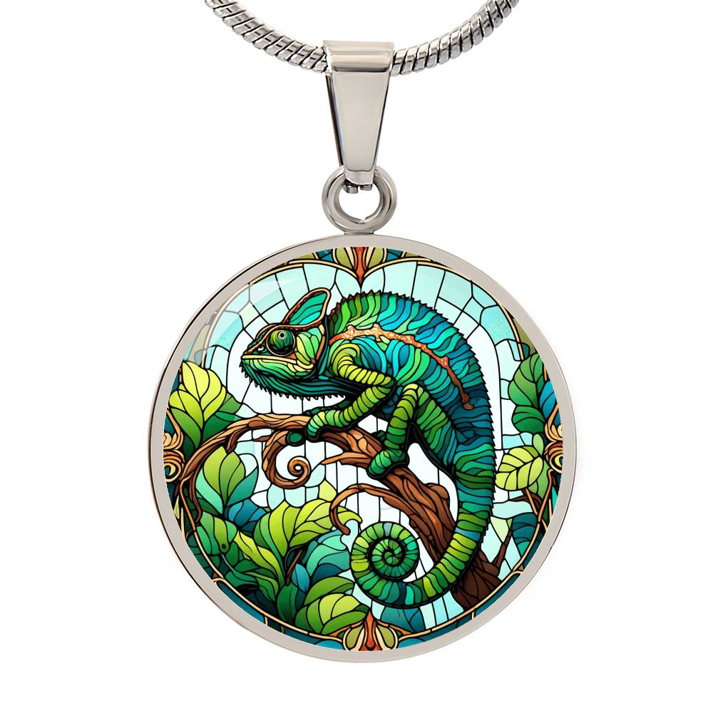 The Chameleon Circle Pendant Necklace