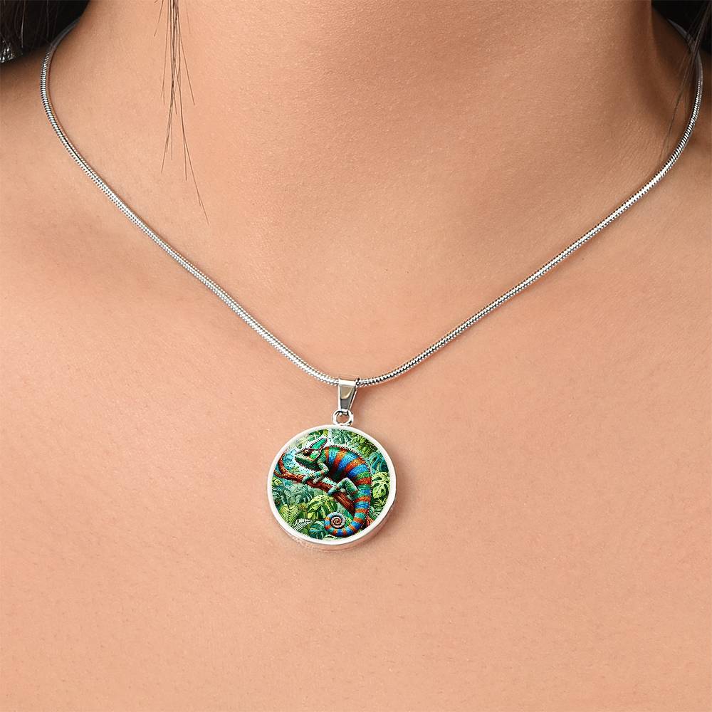 The Vibrant Chameleon Circle Pendant Necklace