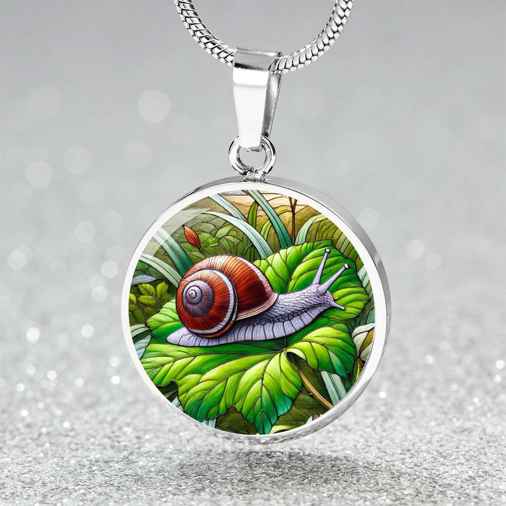 The Snail Circle Pendant Necklace